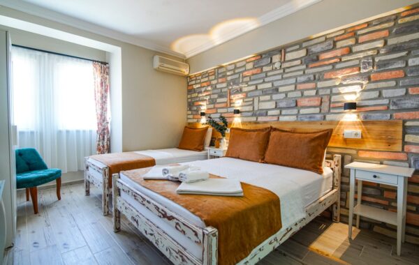 20-Deluxe Üç Kişilik Deniz Manzaralı Oda